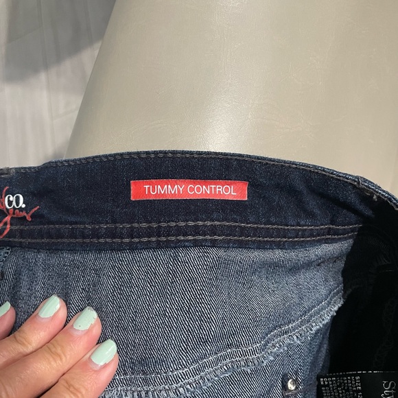 Style&co. | Jean skirt | Tummy control - Picture 5 of 7